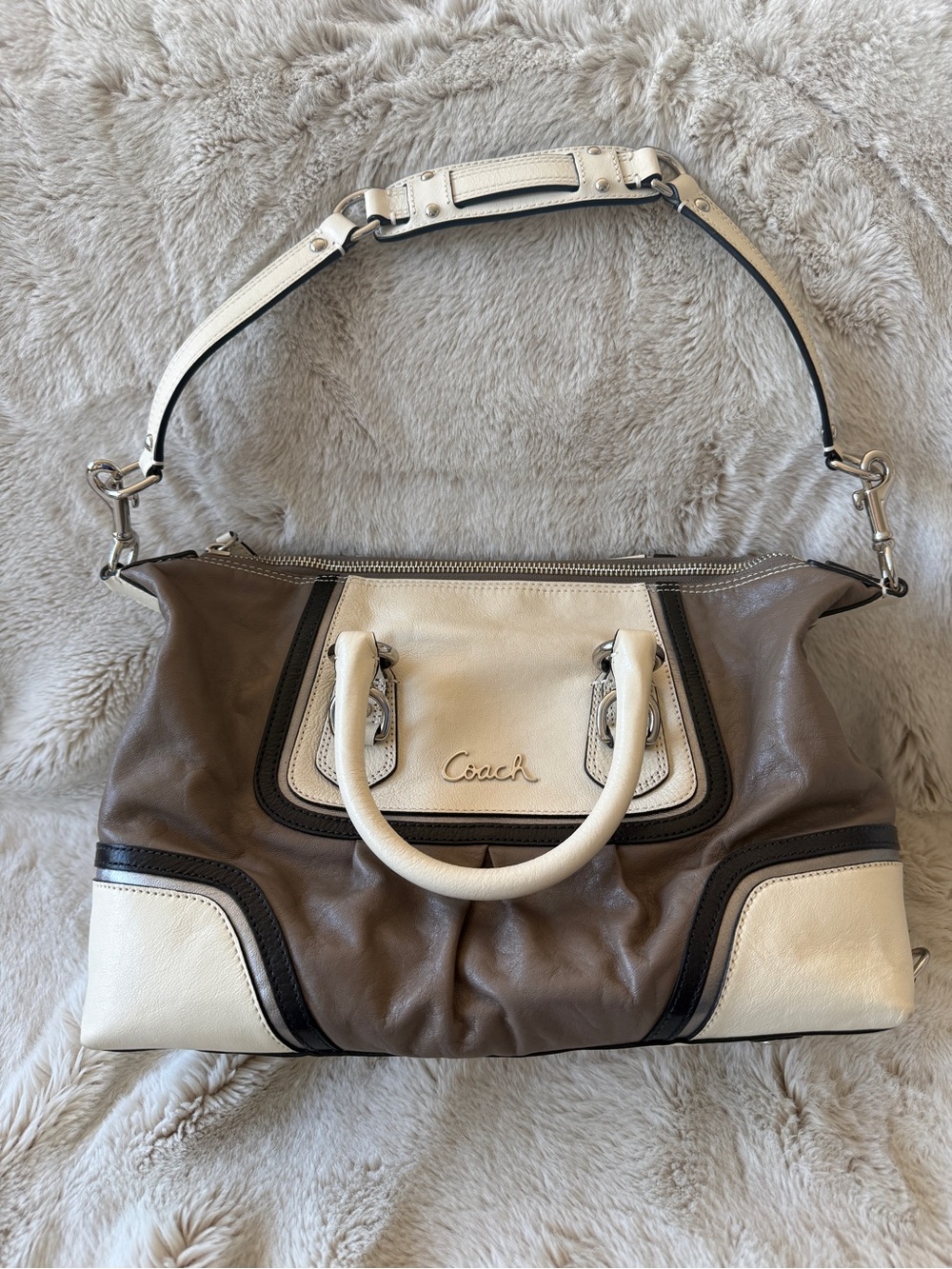 Coach Two-Tone Leather Ashley Two-Way Satchel in Cream and Brown - Picture 2 of 11